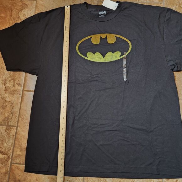 Batman Logo T-Shirt – Men’s 3XB / 3XL, Black, Short Sleeve, NWOT - Picture 3 of 7